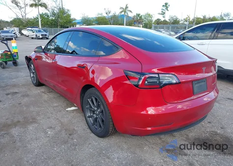 2022 Tesla Model 3 Long Range Dual Motor All-Wheel Drive z USA, uszkodzony, nr VIN 5YJ3E1EBXNF187870